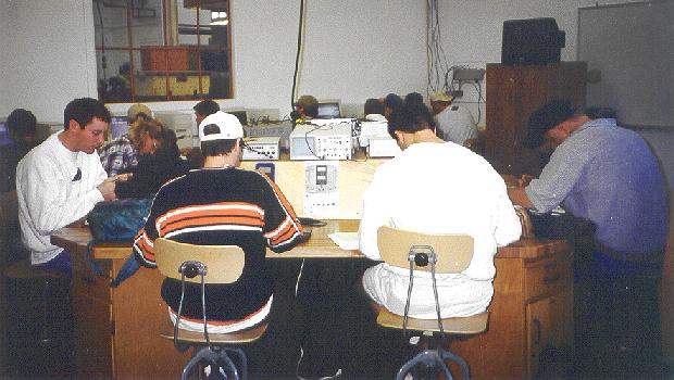 MC241-02-lab.jpg (43377 bytes)